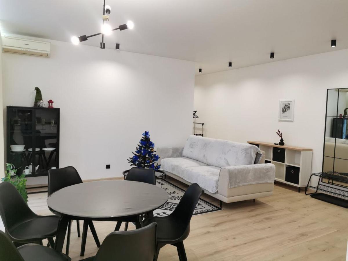 ריבנה Soborna Apartment מראה חיצוני תמונה