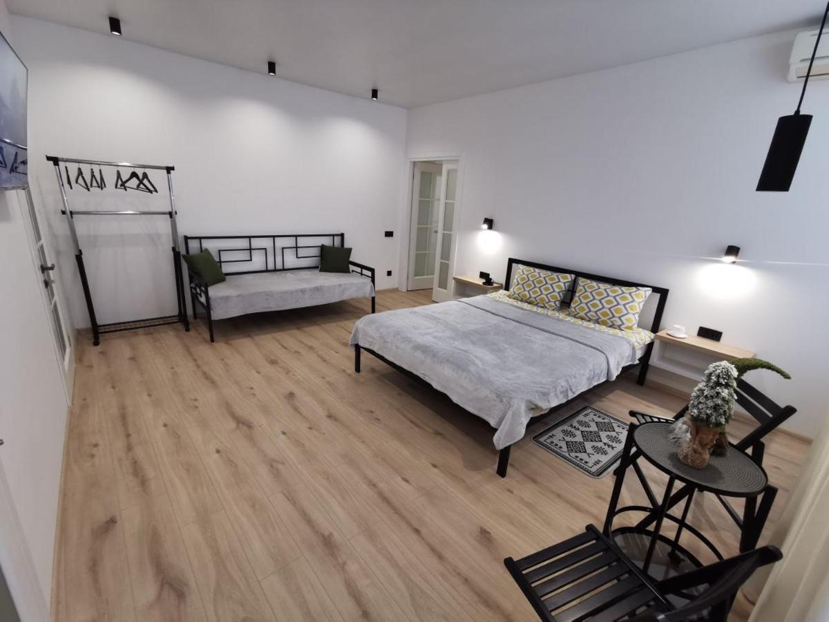 ריבנה Soborna Apartment מראה חיצוני תמונה
