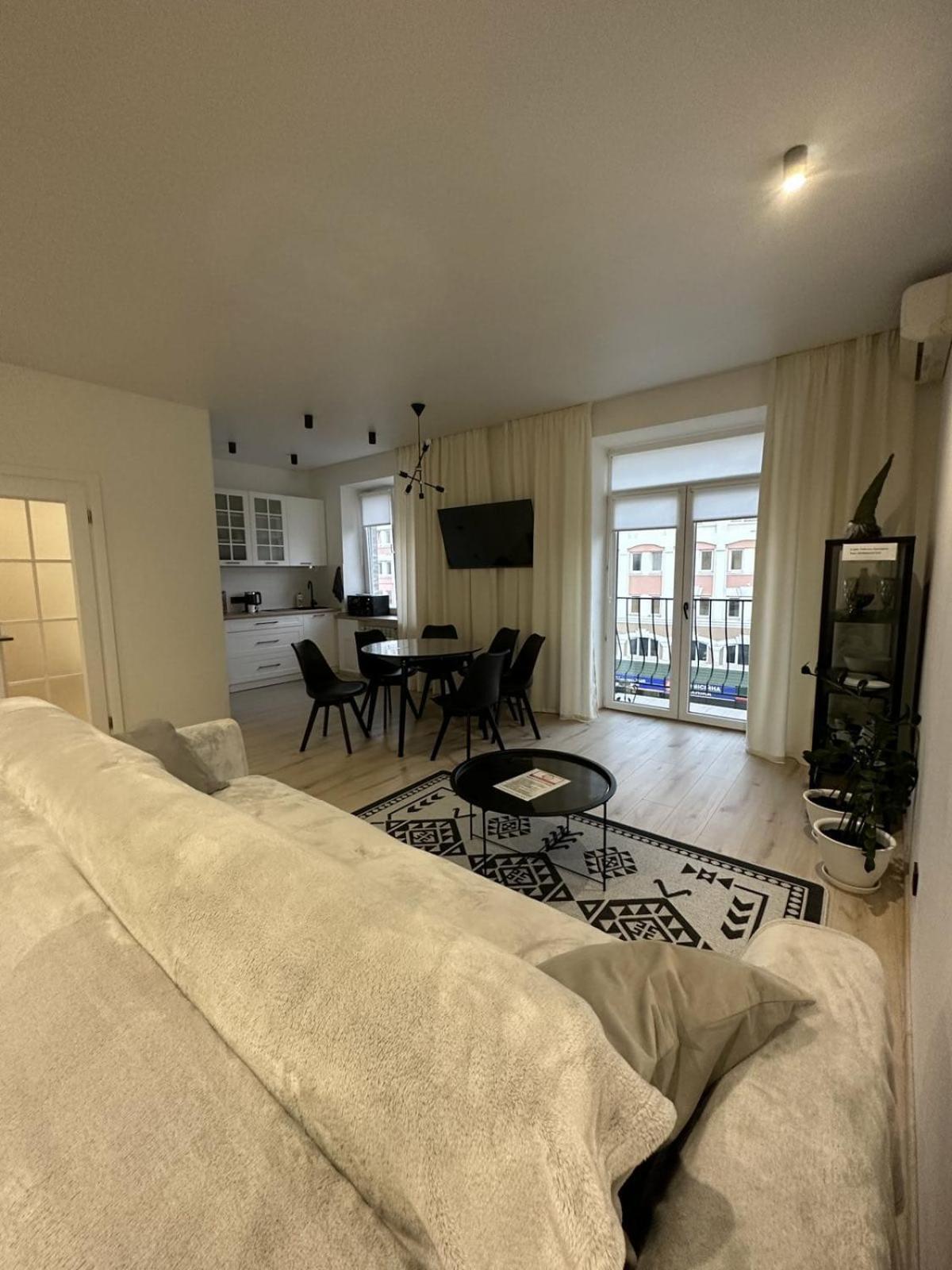 ריבנה Soborna Apartment מראה חיצוני תמונה