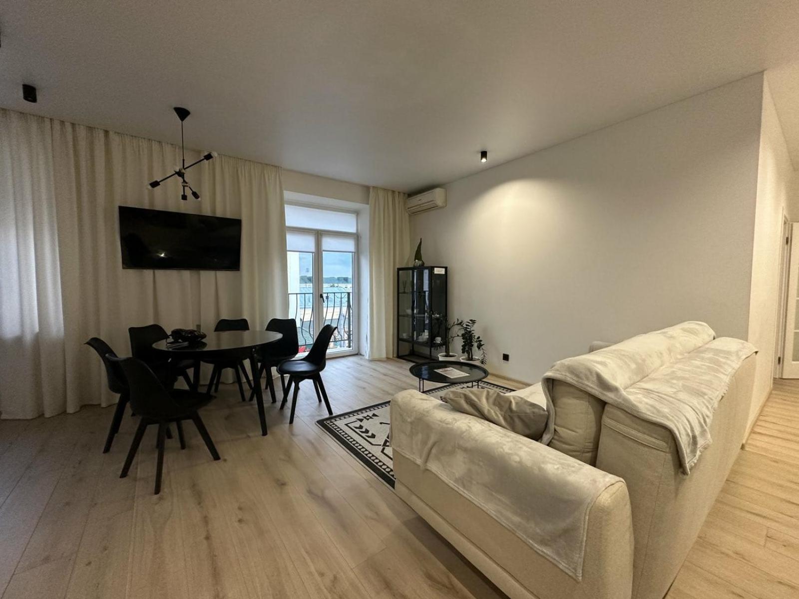 ריבנה Soborna Apartment מראה חיצוני תמונה