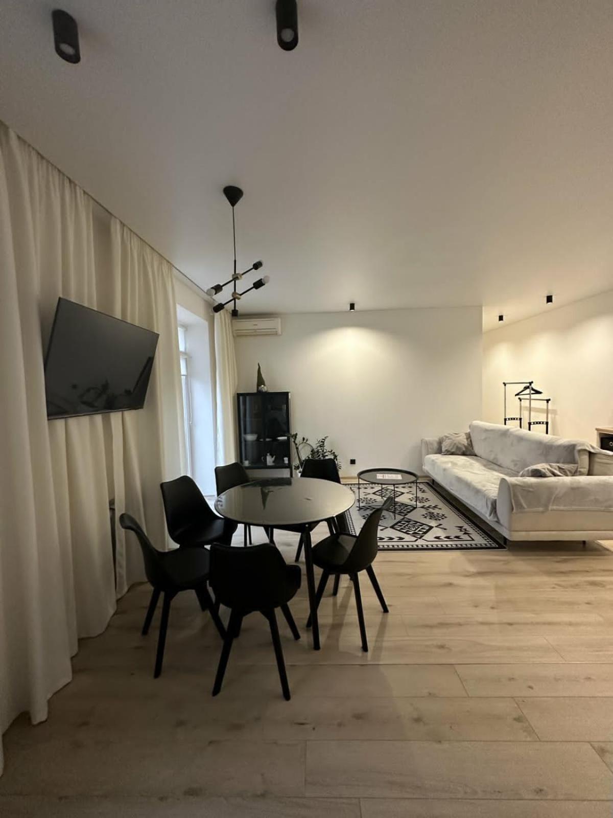 ריבנה Soborna Apartment מראה חיצוני תמונה